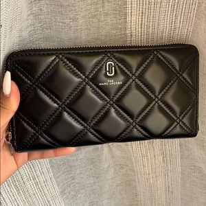 🔥BRAND NEW Marc Jacobs Quilted Wallet🔥